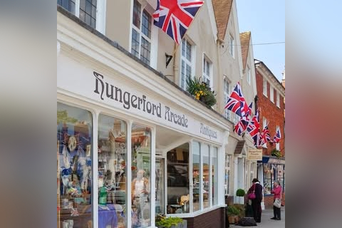 Hungerford Arcade Antiques & Collectables in Hungerford