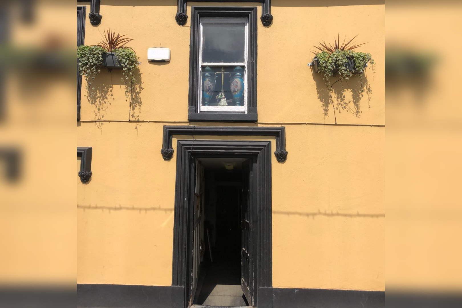 Manor Antiques Adare