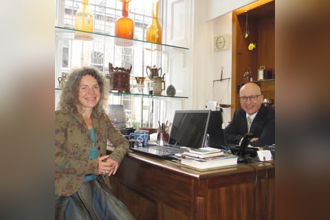 Jeremy Sniders Antiques in Glasgow