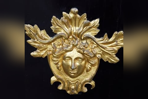 Charnwood Antiques in Epping