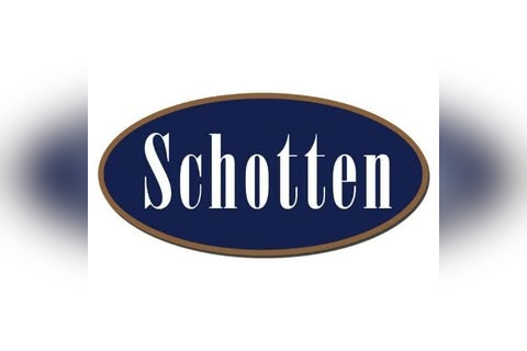 Manfred Schotten Antiques in Burford