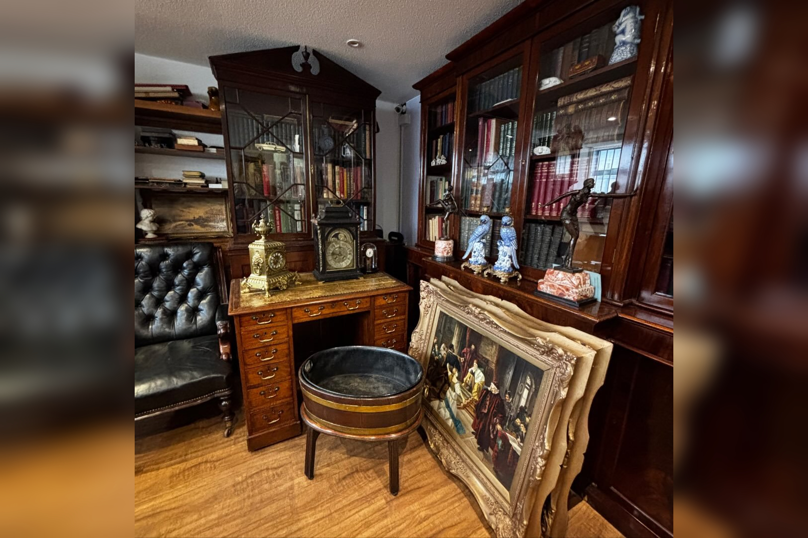 Antiques & Chic in Harlow