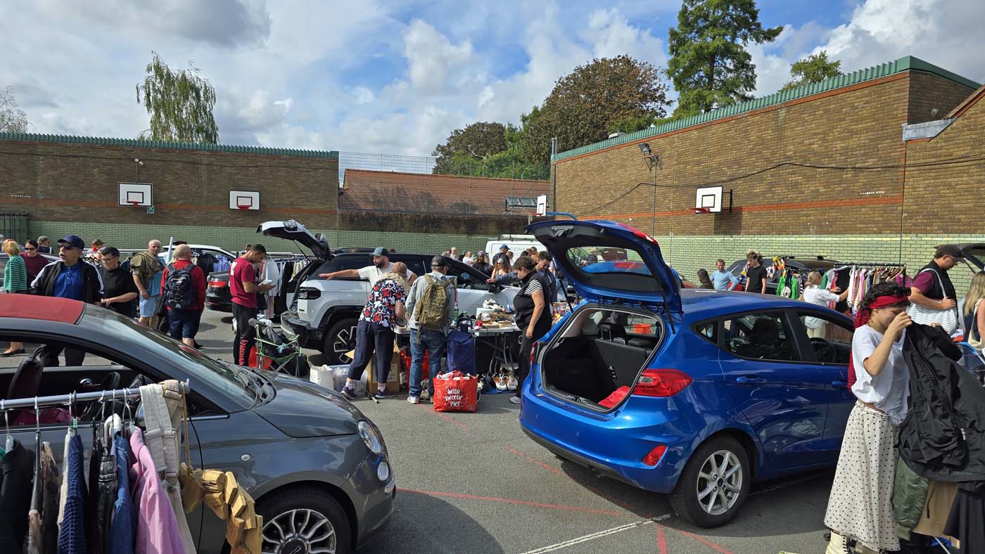 Bootyfull Car Boot in London