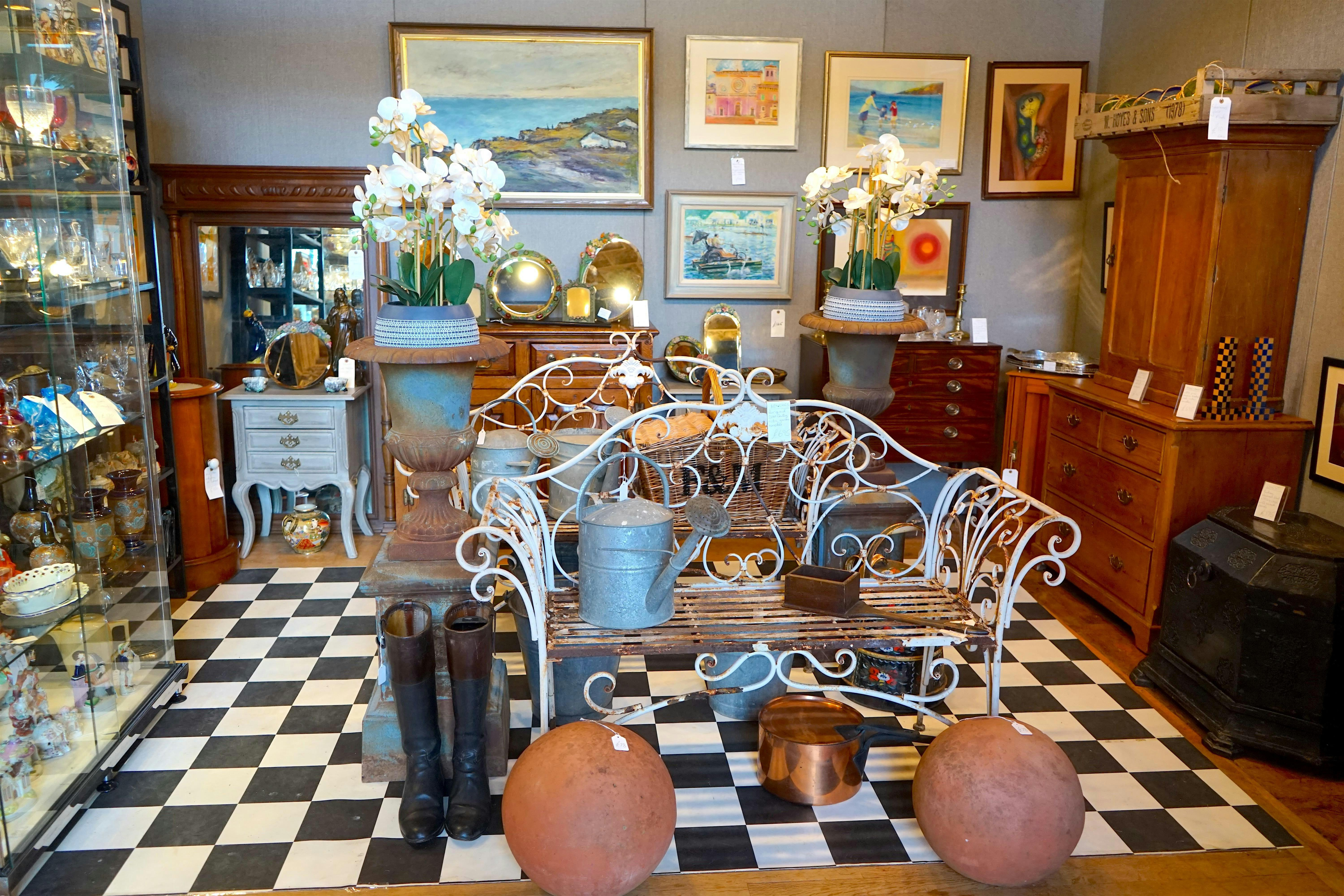 The Cotswolds, Decorative Antiques & Art Fair in Tetbury
