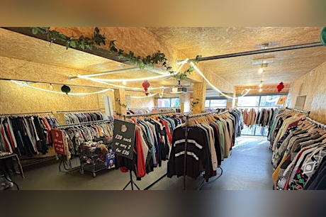 Headlock Vintage Clothing Sale in York