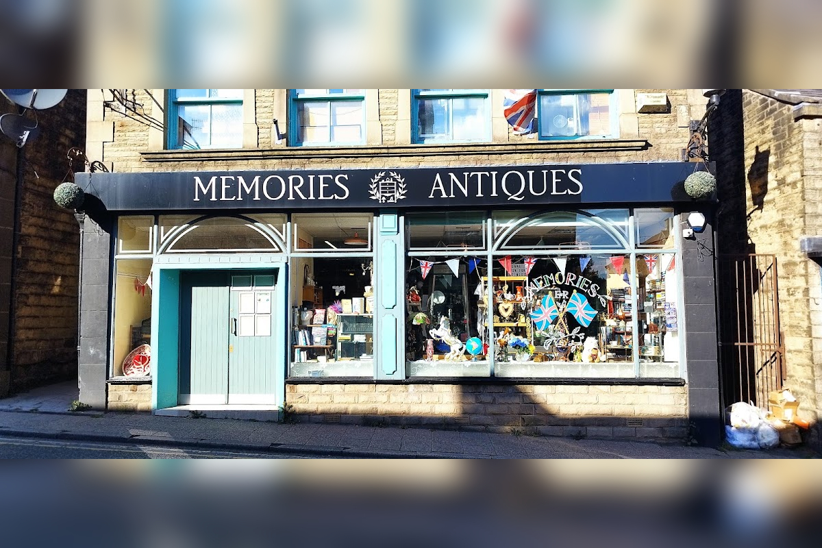 Memories Antiques in Bury