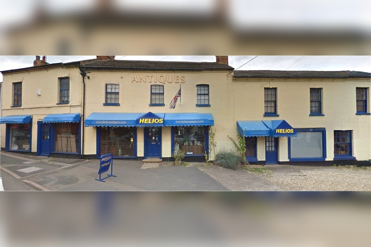 Helios & Co (Antiques) in Northampton