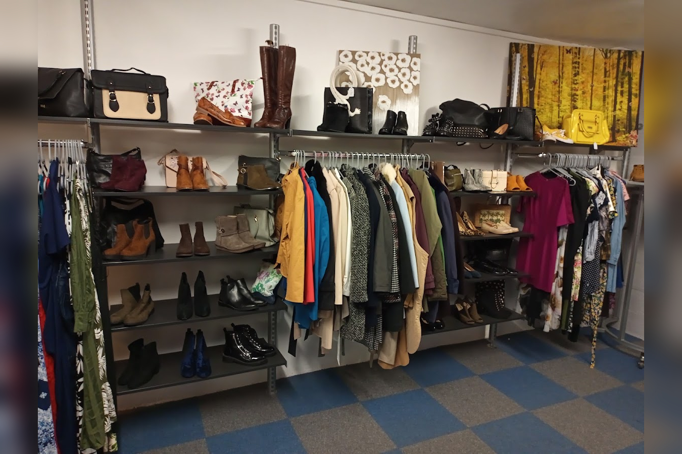 Greenwich & Bexley Community Hospice Shop in Belvedere