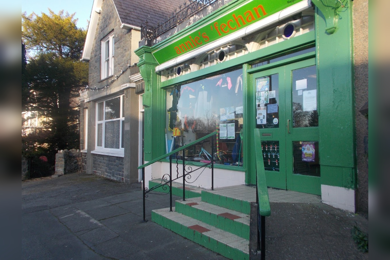 Annie's Fechan in Llanfairfechan