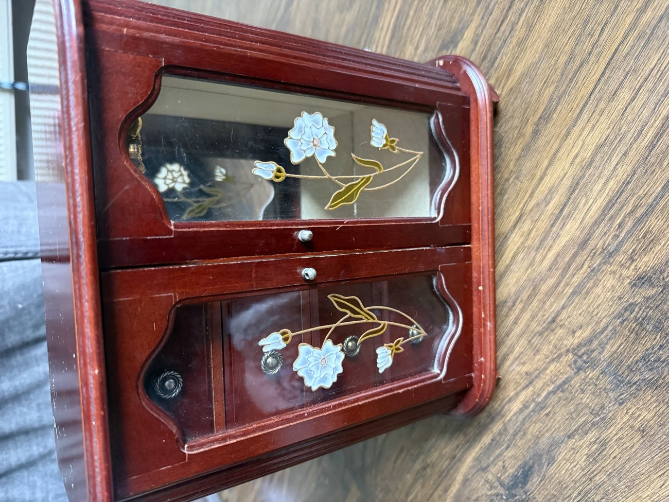 Vintage jewlery wardrobe ( my mum fount it :3 ) bought at Sadlers Farm Giant Boot Sale for £2.00