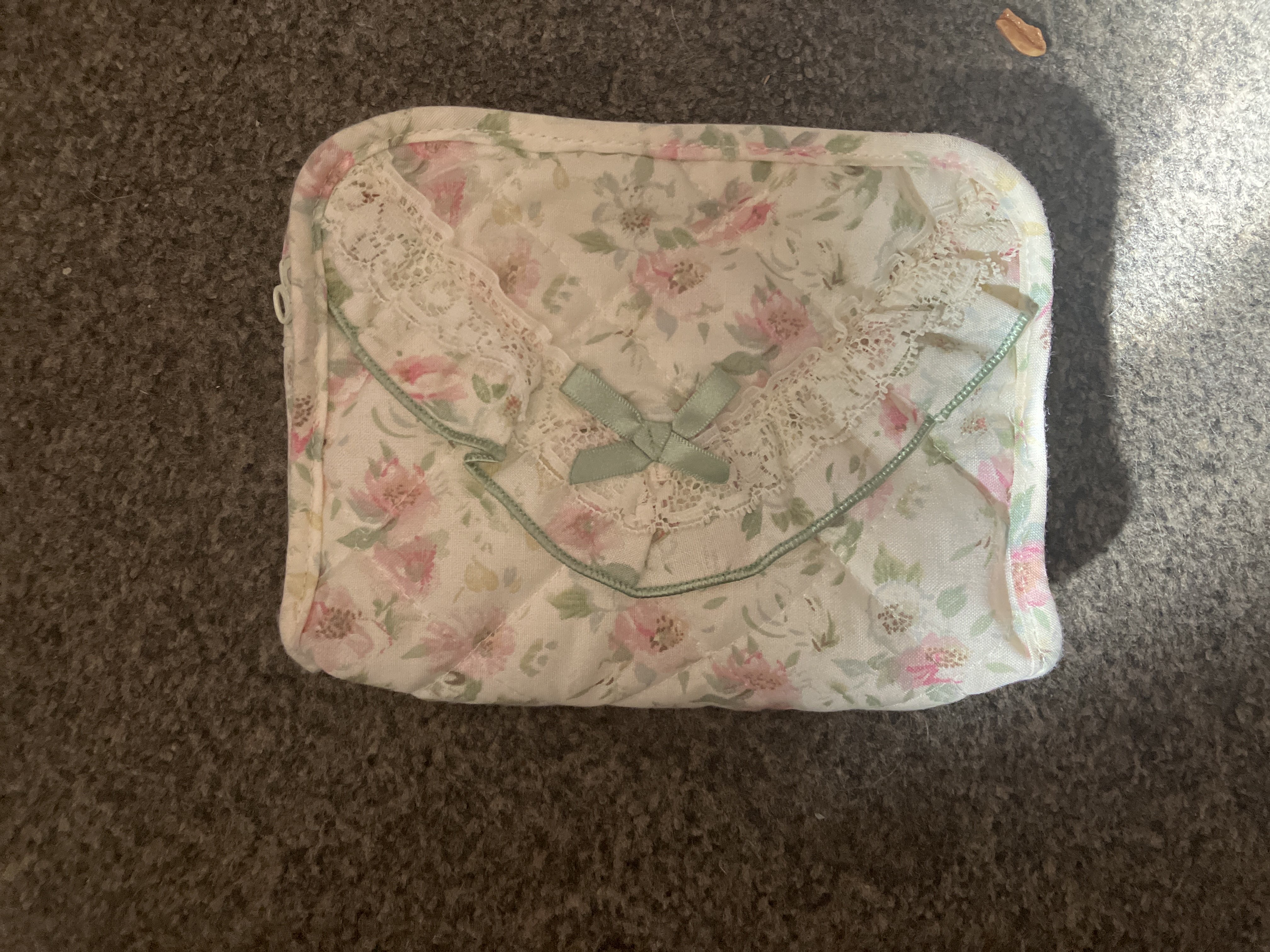 St micheals quilt purse bought at C.A.S.E for £0.50