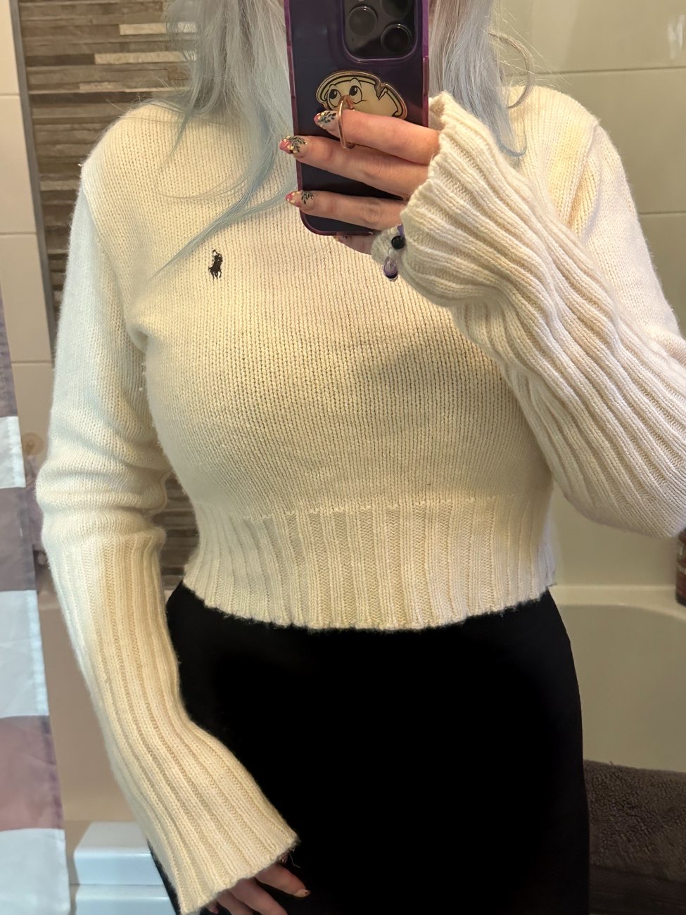 It’s June & I’m buying jumpers 🥶 Ralph Lauren cream cropped knit ☃️ bought at 76 Vintage for £15.00