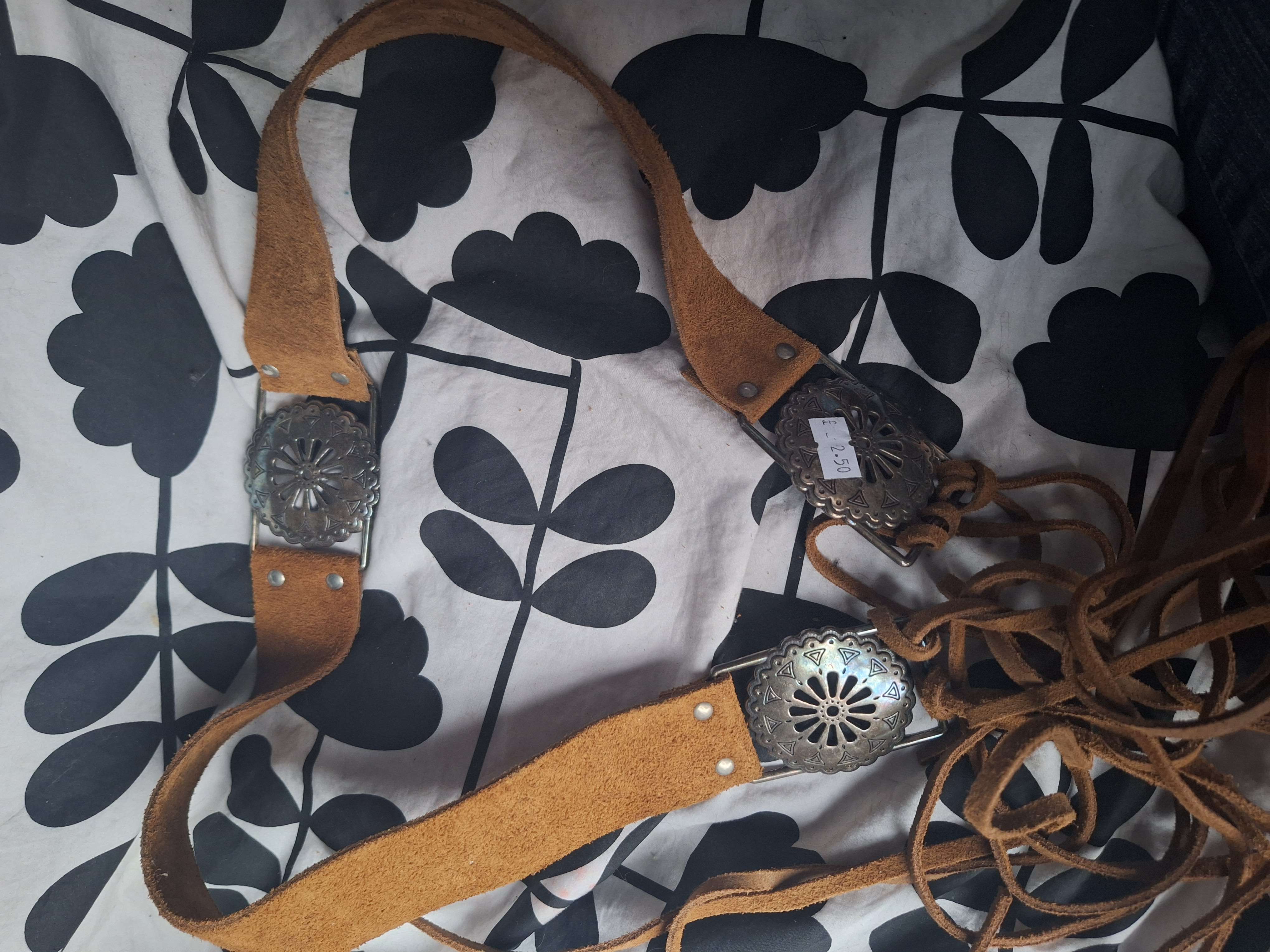 vintage leather belt x product bought at Zero Waste Shop Dunbar for £2.50