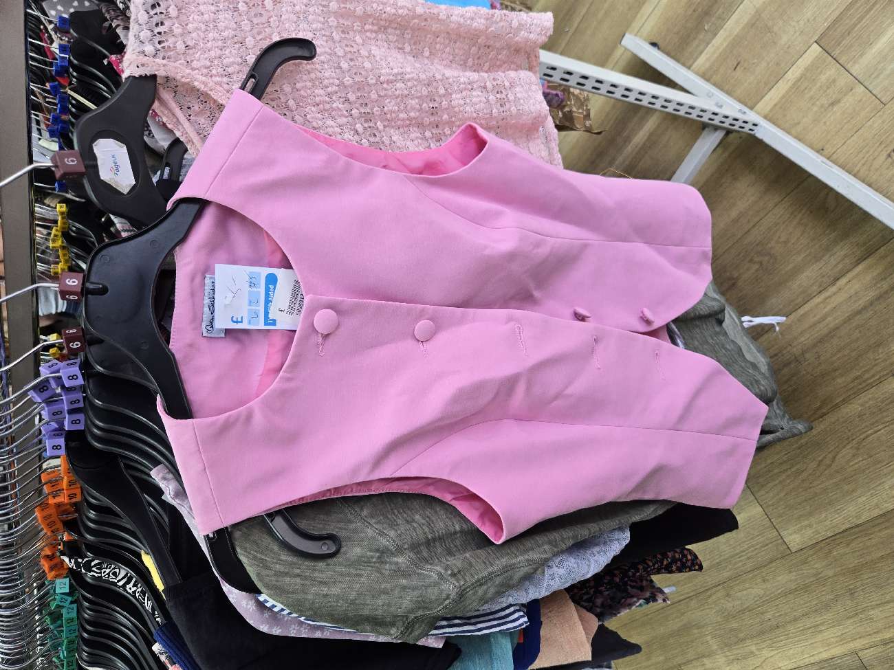 Pink Miss Selfridges top - I regret not buying it 🥲 bought at Age UK Charity Shop for £5.00