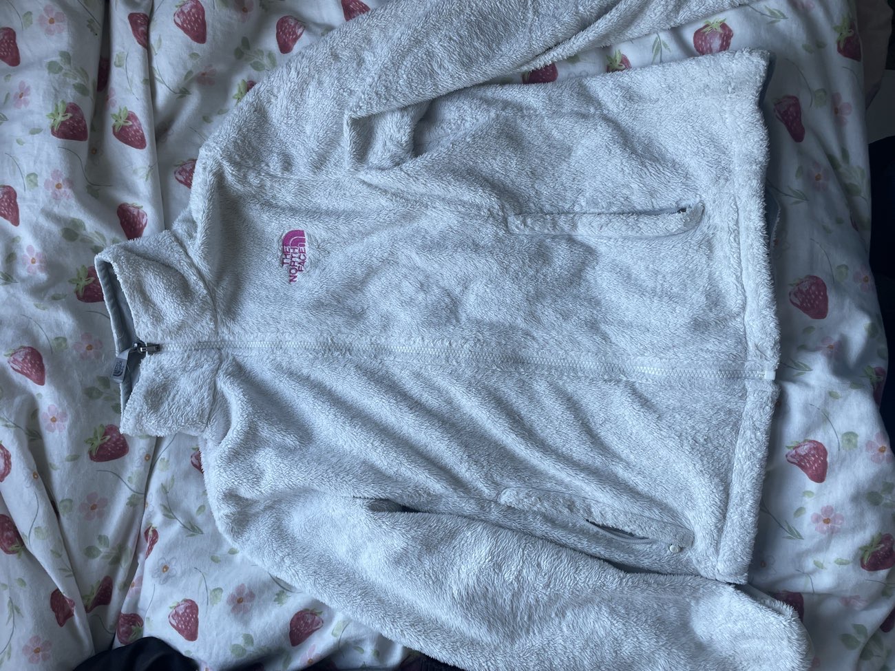 north face white and pink fleece bought at MAXGRG for £10.00