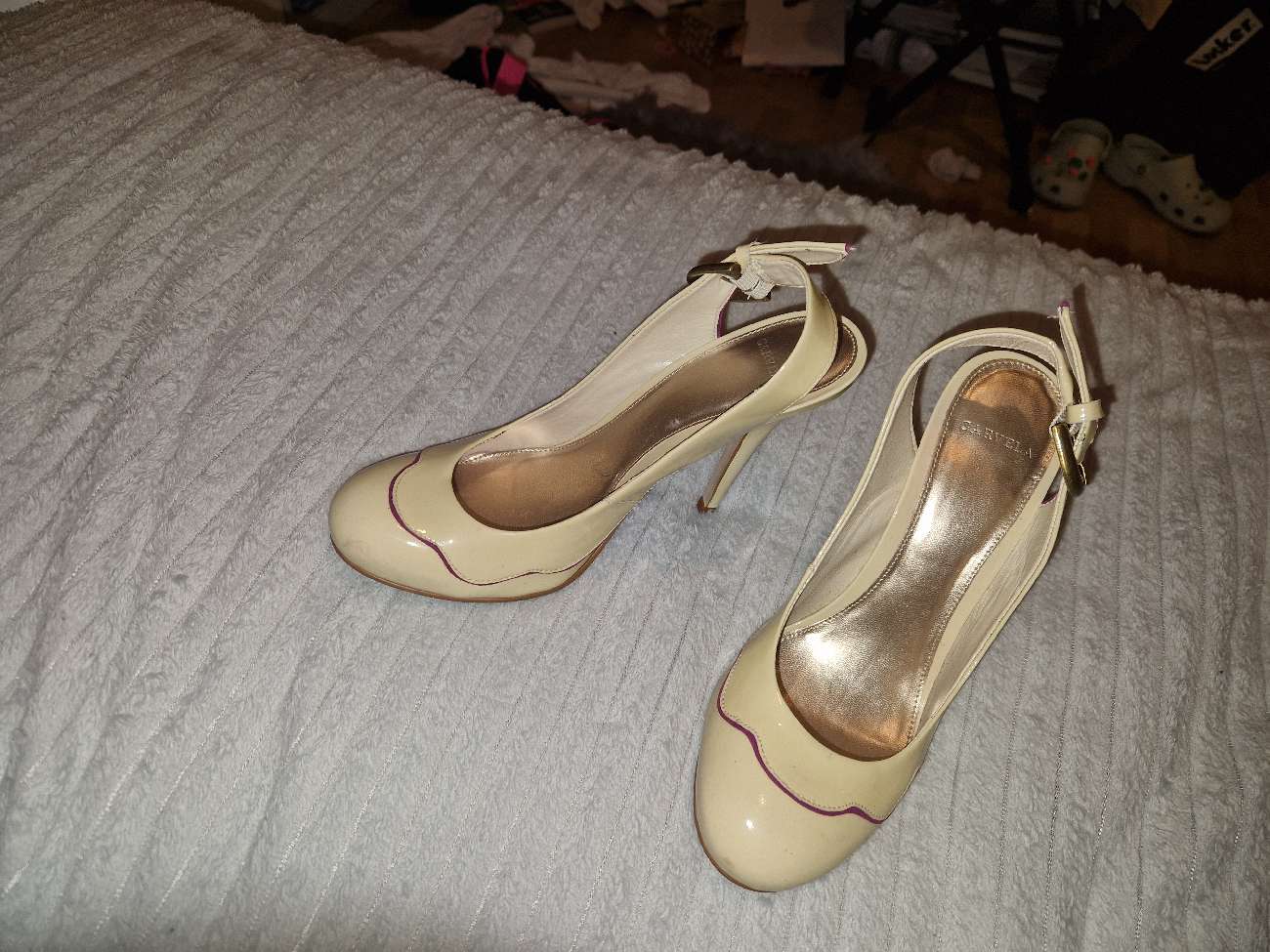 Im obsessed😦 bought at Oxfam Talbot Street for €10.00