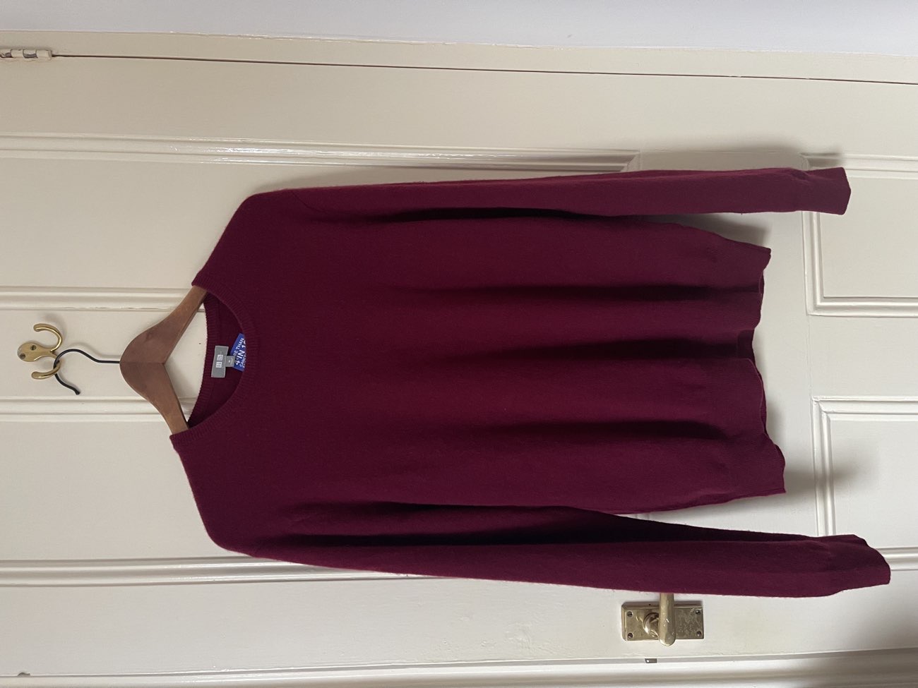 Uniqlo Cahsmere Crew neck jumper (RRP £80) product bought at Cancer Research UK for £28.00