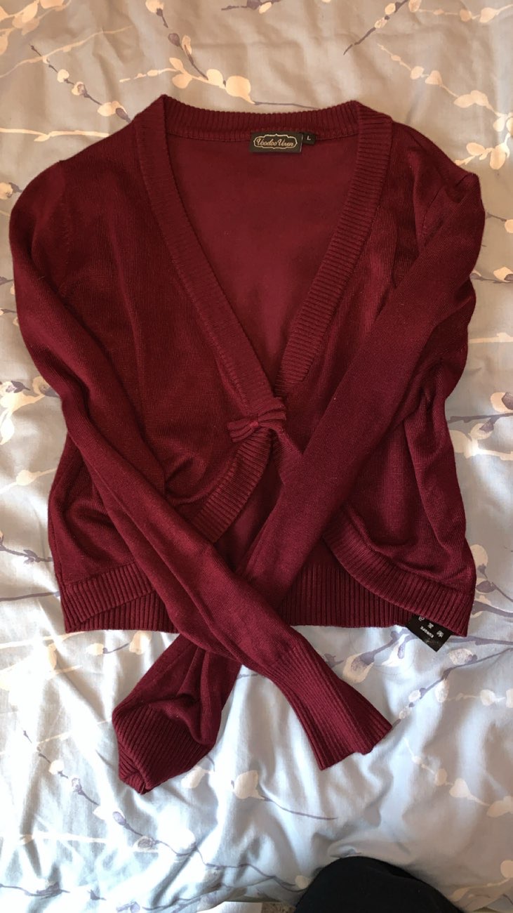 ✦ cute red vintage cardigan ✦ bought at Age UK Charity Shop for £6.00