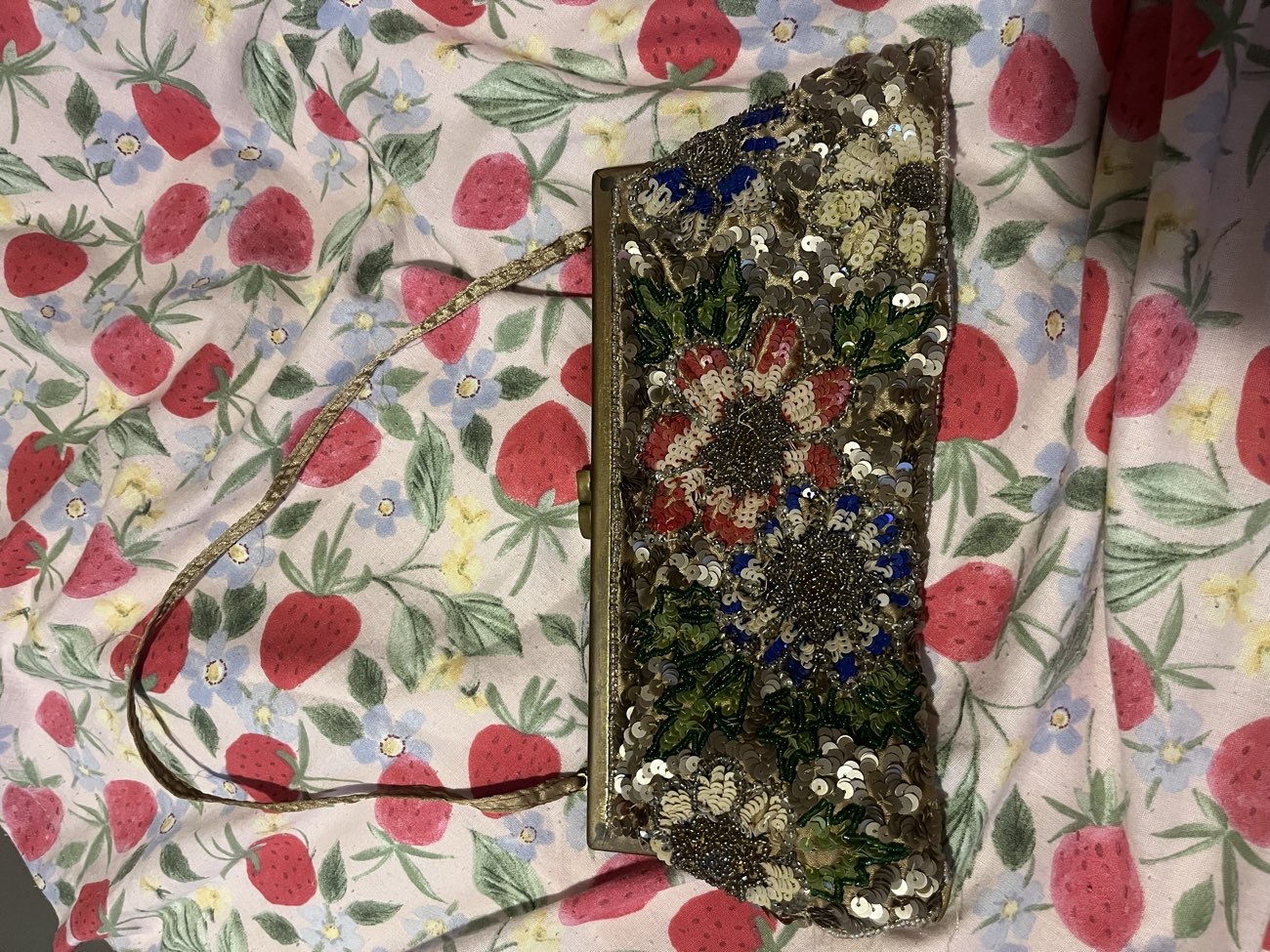 Beaded LAGA Bag 🌸 Obsessed! bought at A47 Car Boot Sale for £1.50