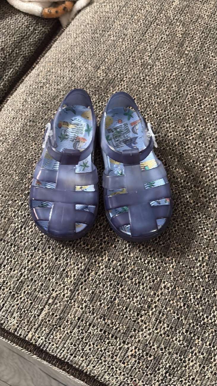 Brand new boys shoes bought at British Heart Foundation for £2.00
