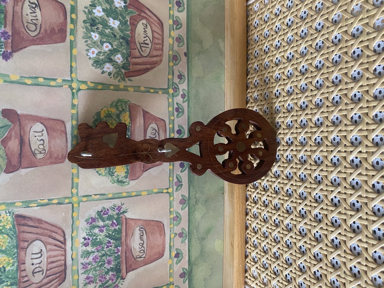 Wooden Engraved Key Holder 🍎 bought at Age UK for £1.49