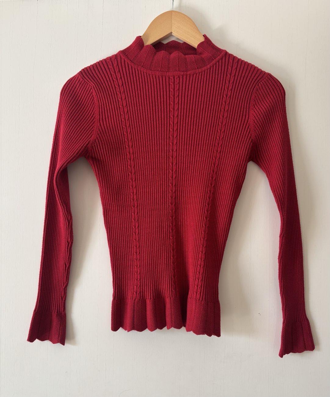 Thin autumn jumper with detail bought at Bath Cats and Dogs Home for Β£4.50