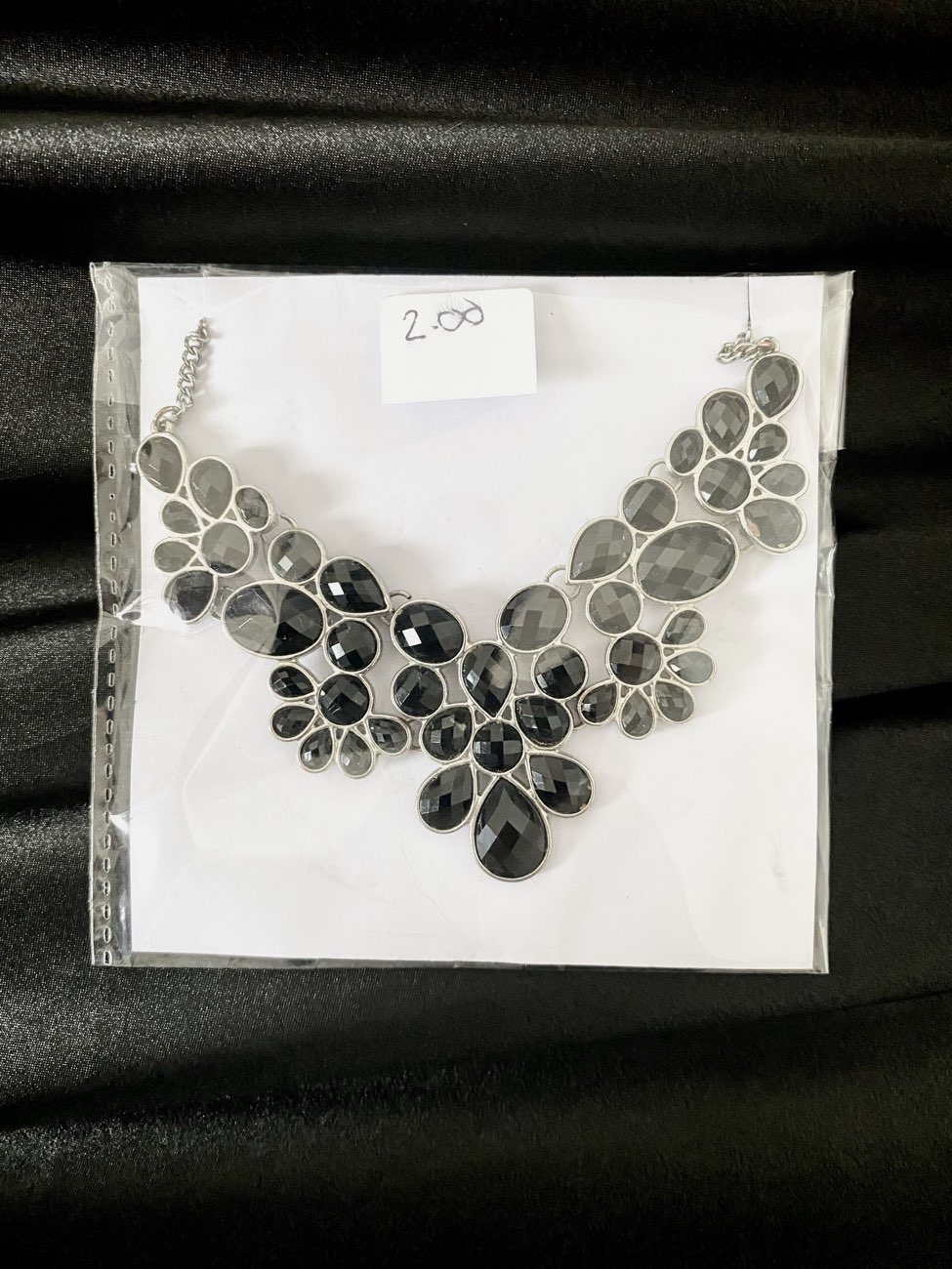 vintage style necklace π€ bought at Mind Charity Shop for Β£2.00