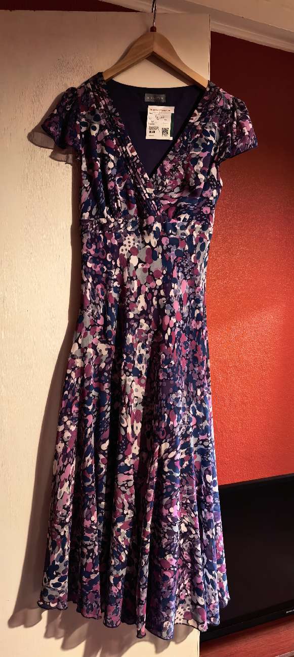 2000s Per Una & Wallis finds bought at British Heart Foundation for £11.70