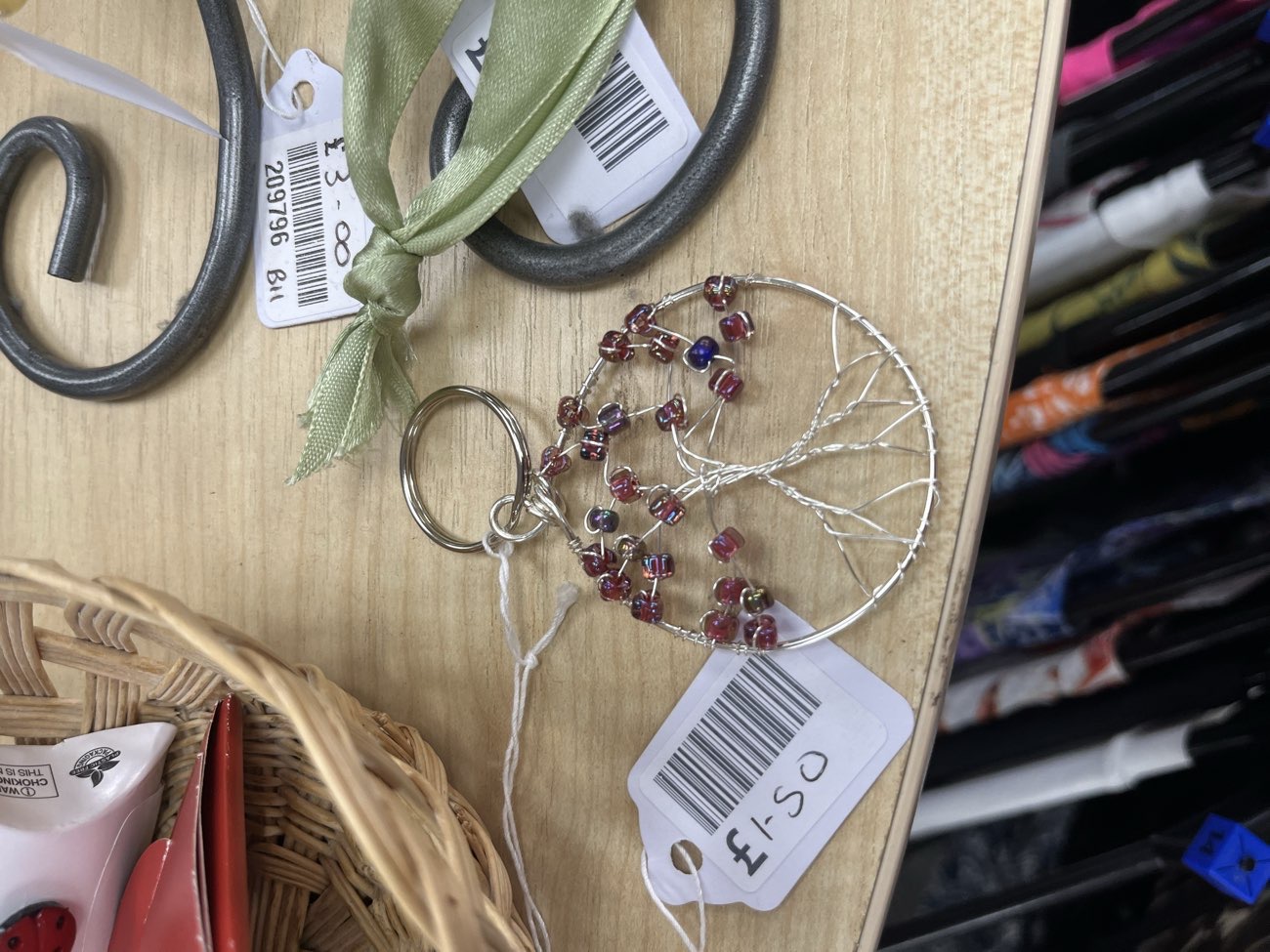 Pretty! Kinda wish I bought it now lol bought at Age UK Leicester Shire & Rutland for £1.50