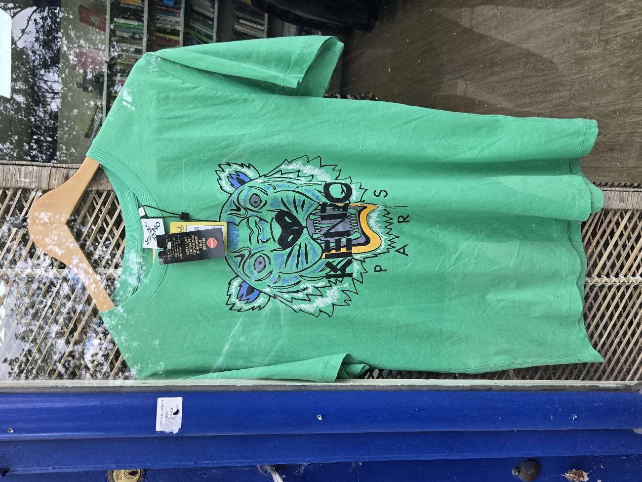 Kenzo t-shirt BNWT bought at Cancer Research UK for Β£35.00