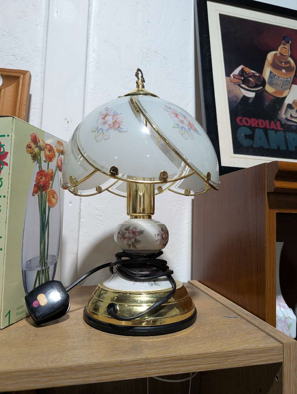 Gorgeous vintage lamp product bought at Cardiff Indoor Flea Market for £25.00