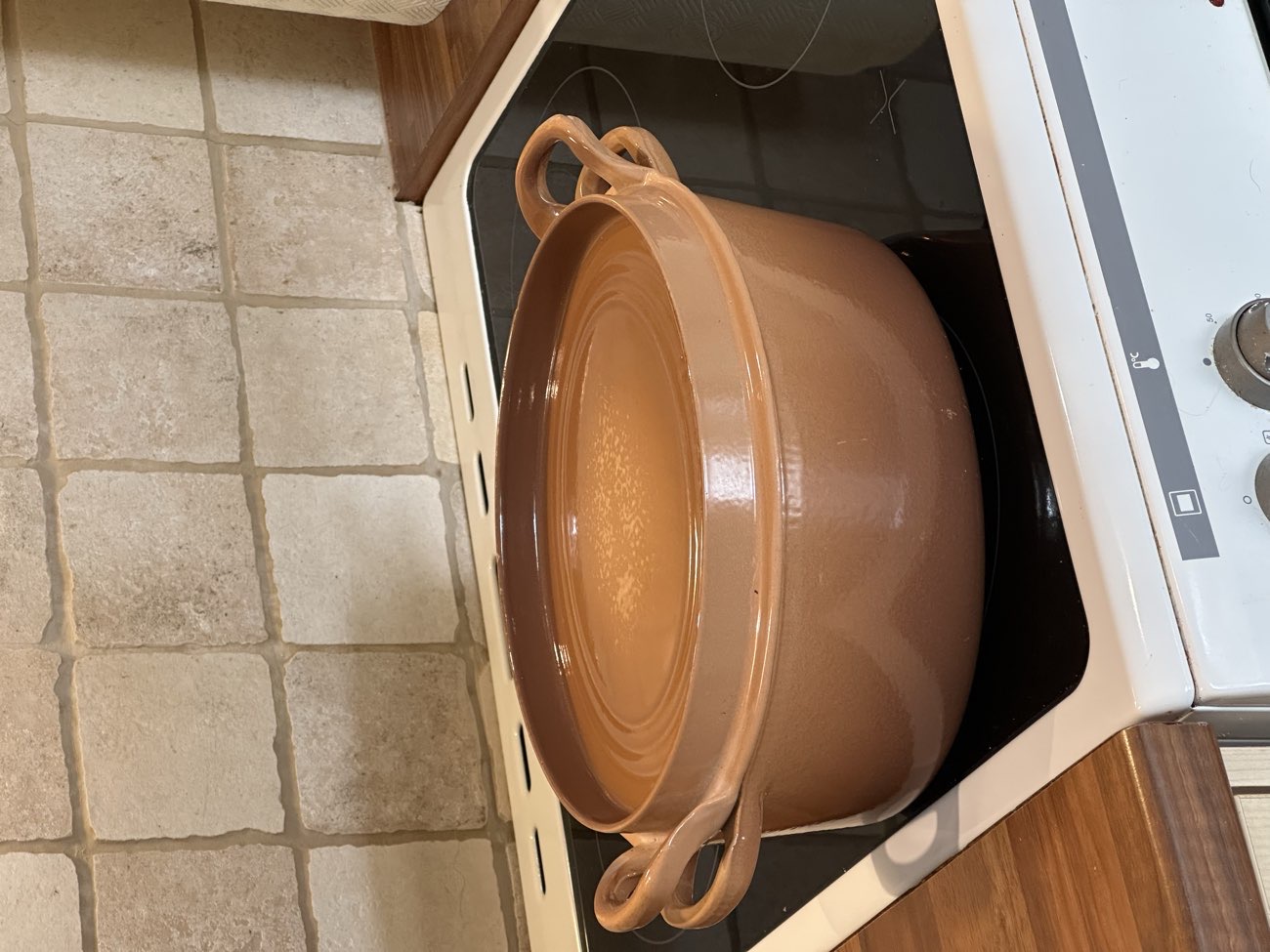 Le Creuset doufeu pot product bought at Woodgreen Pets Charity - Sudbury Shop for £10.00