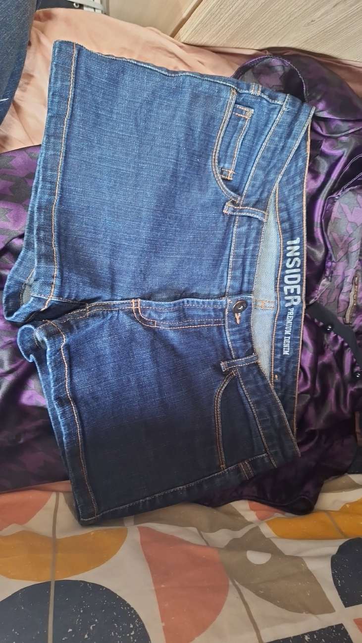low rise vintage denim shorts x bought at Circle Vintage Durham for £16.00