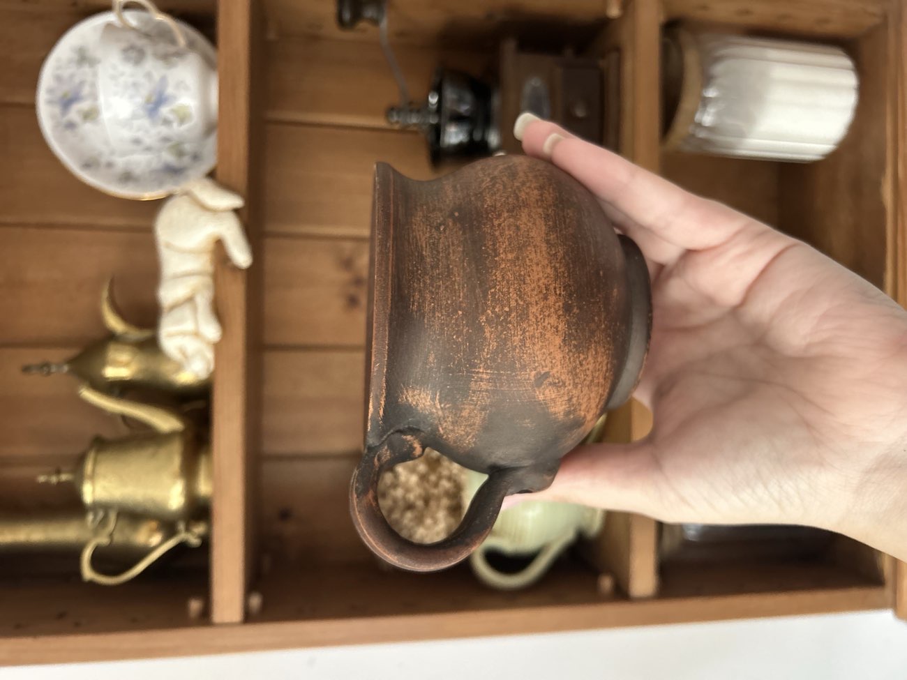 Pottery mug, reminded me of a cauldron so this will be my new Halloween mug 🧙♀️ bought at Autism Hampshire Charity Shop for £3.50