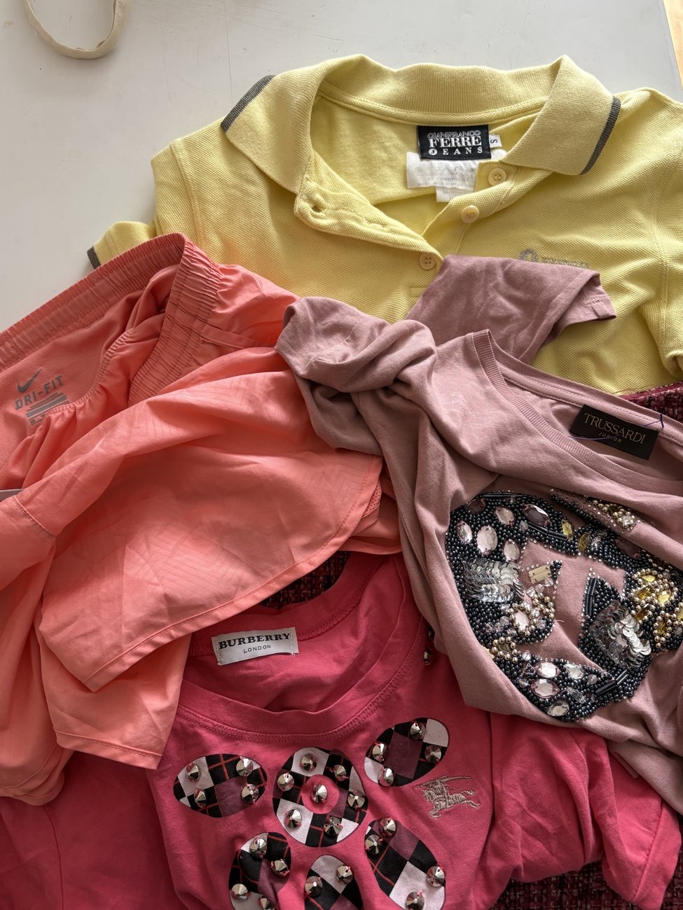 so many good things that they had was really hard to pick bought at Goldsmith Vintage x Wimbledon Quarter Kilo Sale for £13.00