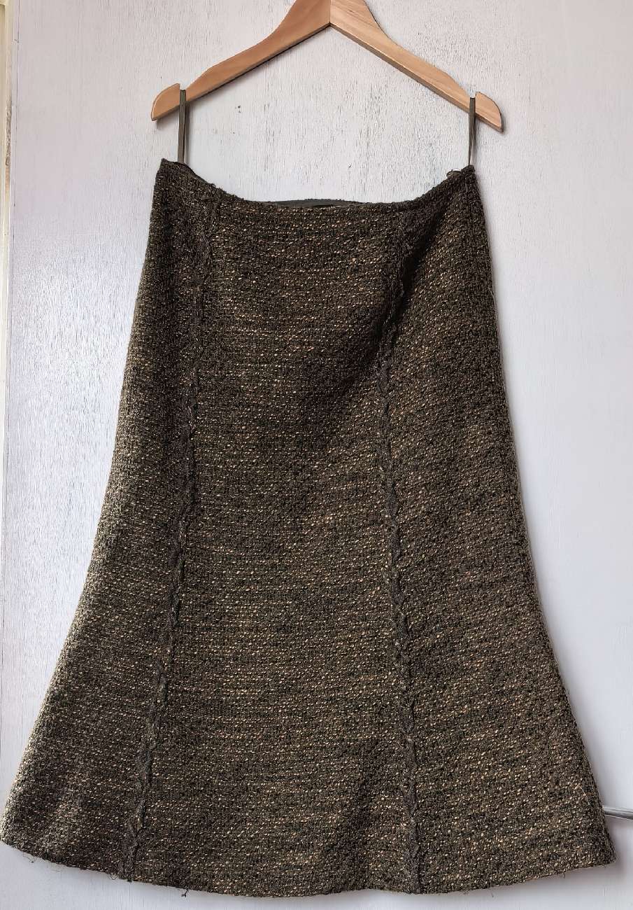 Old Label Per Una Green Skirt bought at Sue Ryder for £3.00