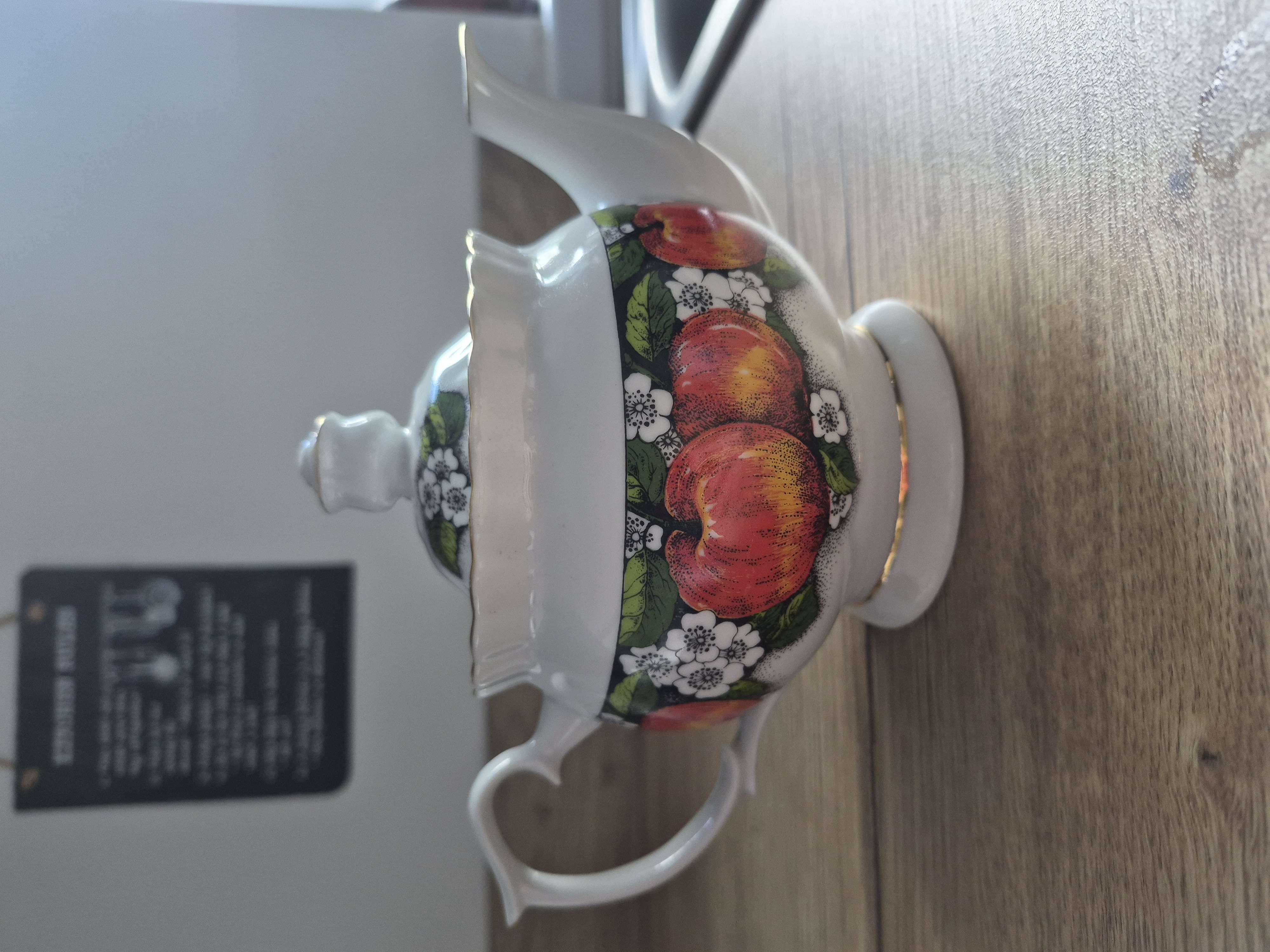 Apple Tea Pot bought at British Heart Foundation for £6.00