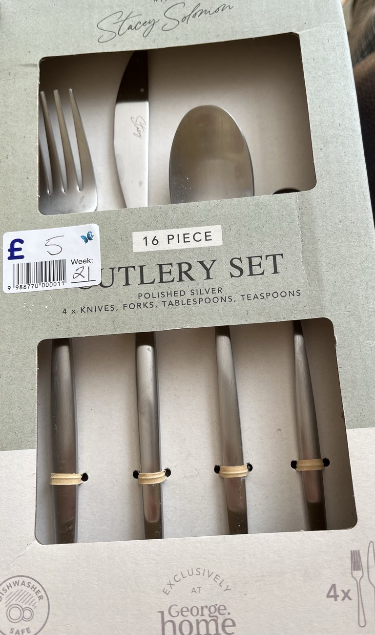 Thrifted homeware product bought at DEBRA UK for £5.00