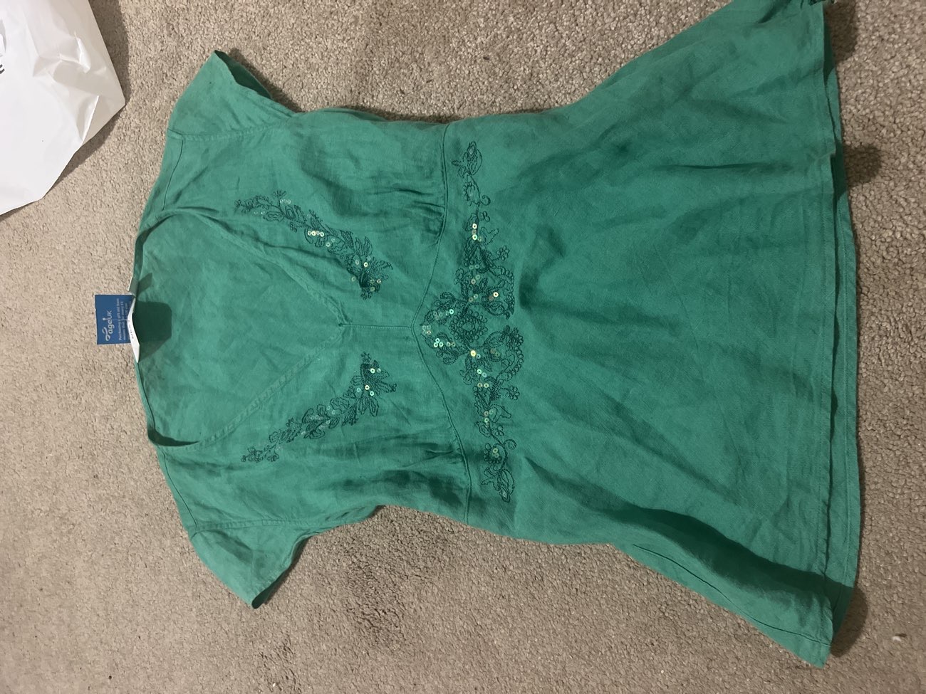 Green old label next Y2K top bought at Age UK for £3.50