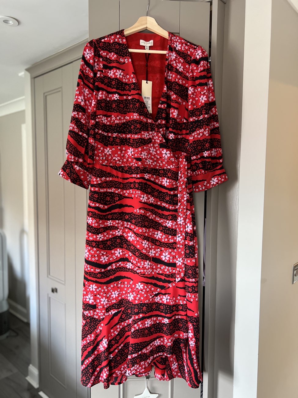 bnwt love & roses dress bought at Sue Ryder for £5.75
