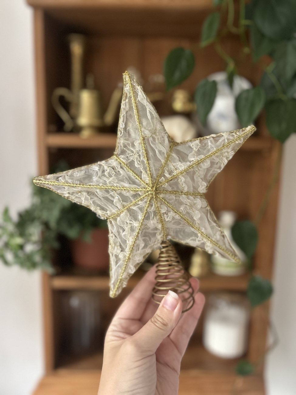Christmas tree star product bought at Faiths Charity Shop for £0.75