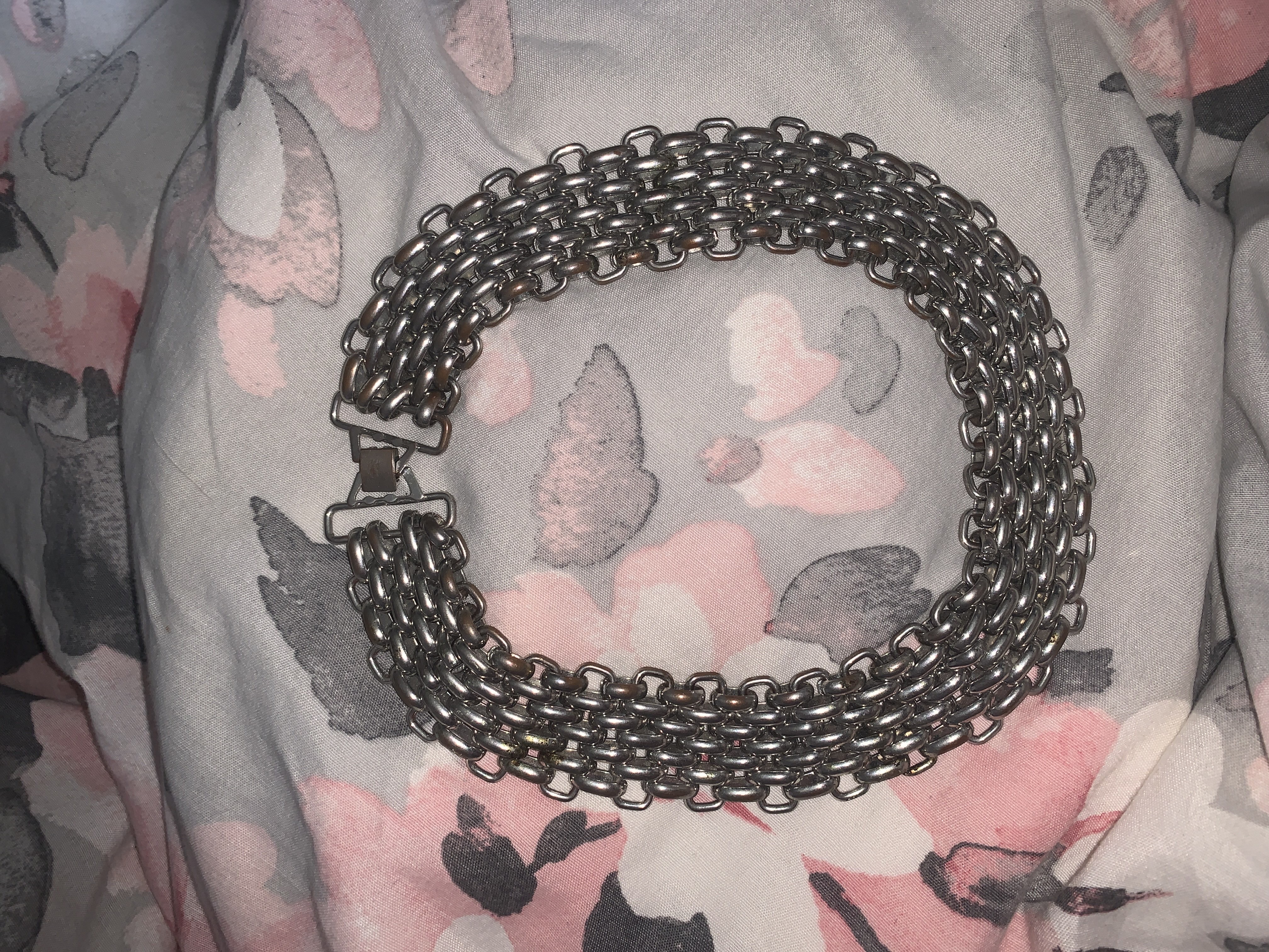 Chain necklace, needs cleaned but I’m obsessed, I haven’t had the chance to wear her yet bought at The Quirky Corner for £2.00