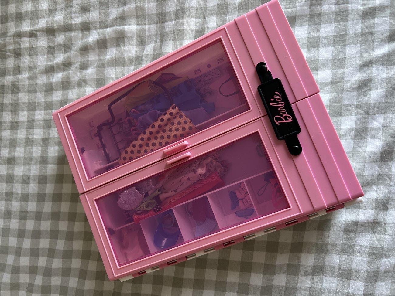 Barbie wardrobe & accessories bought at British Heart Foundation for £10.00