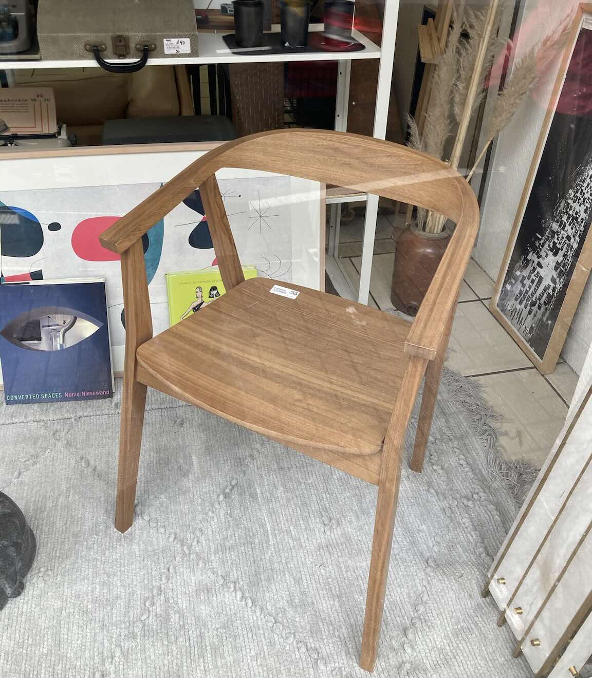 Such a nice chair!!! bought at British Red Cross Furniture & Electrical shop