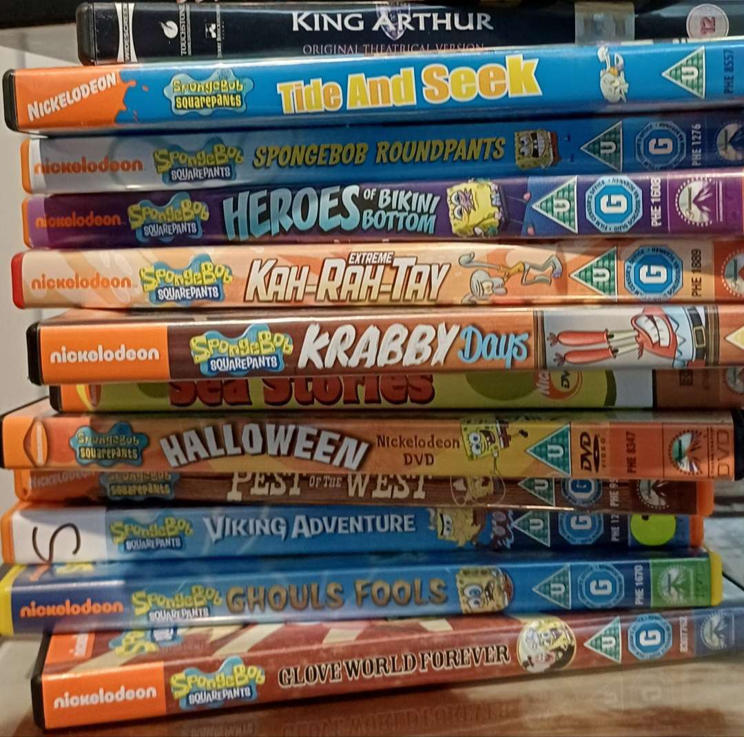 safe to say i had a successful thrift. oh and king arthur was sealed. bought at Dorothy House Hospice for £6.00