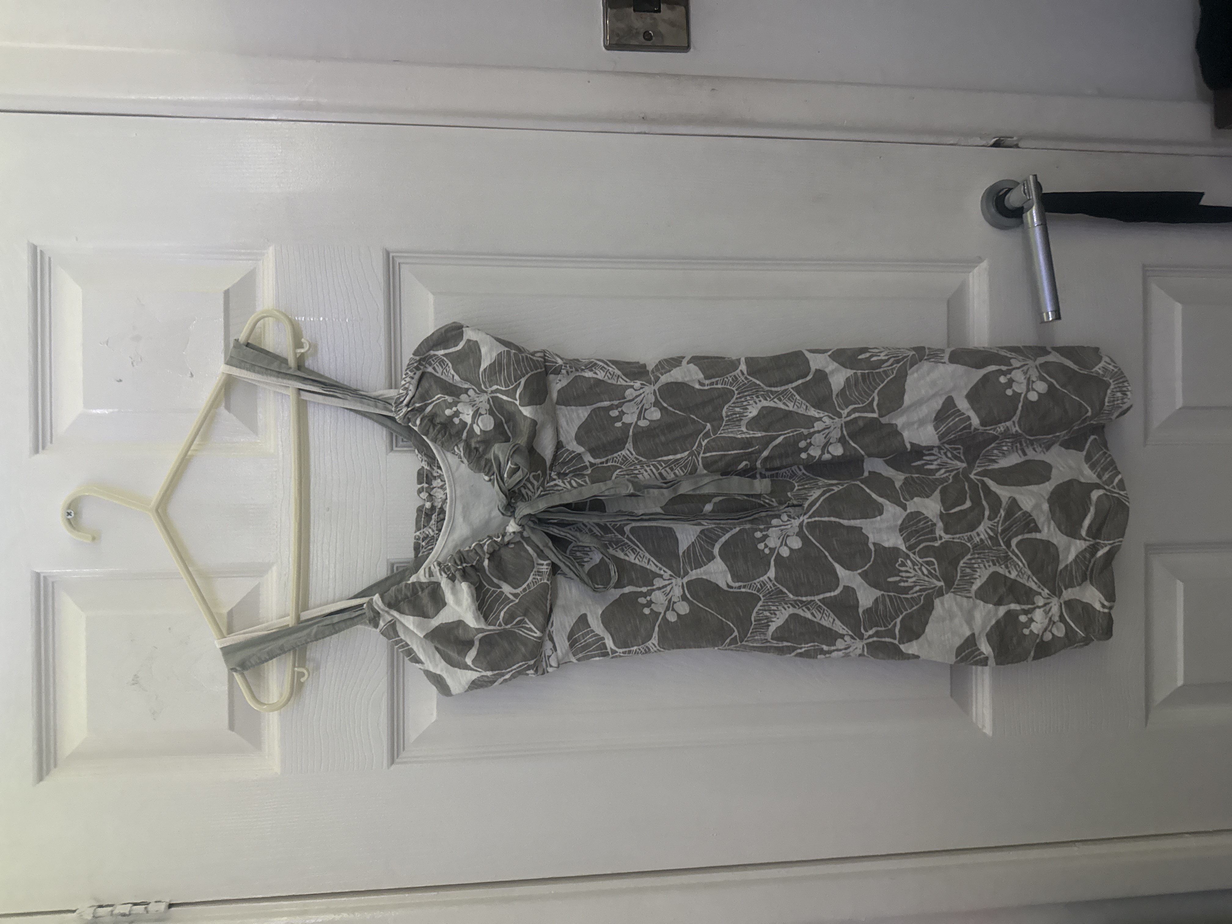 y2k floral dress product bought at Kilbryde Hospice for £1.00
