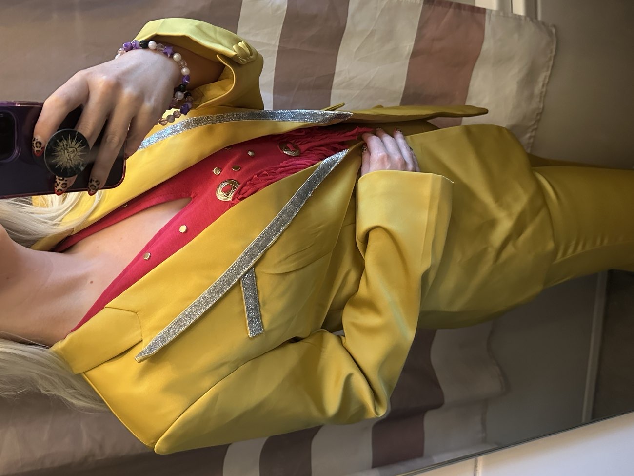 A fiver for a gold satin suit with glitter lapel 🤩 bought at Farplace Animal Rescue Charity Shop for £5.00