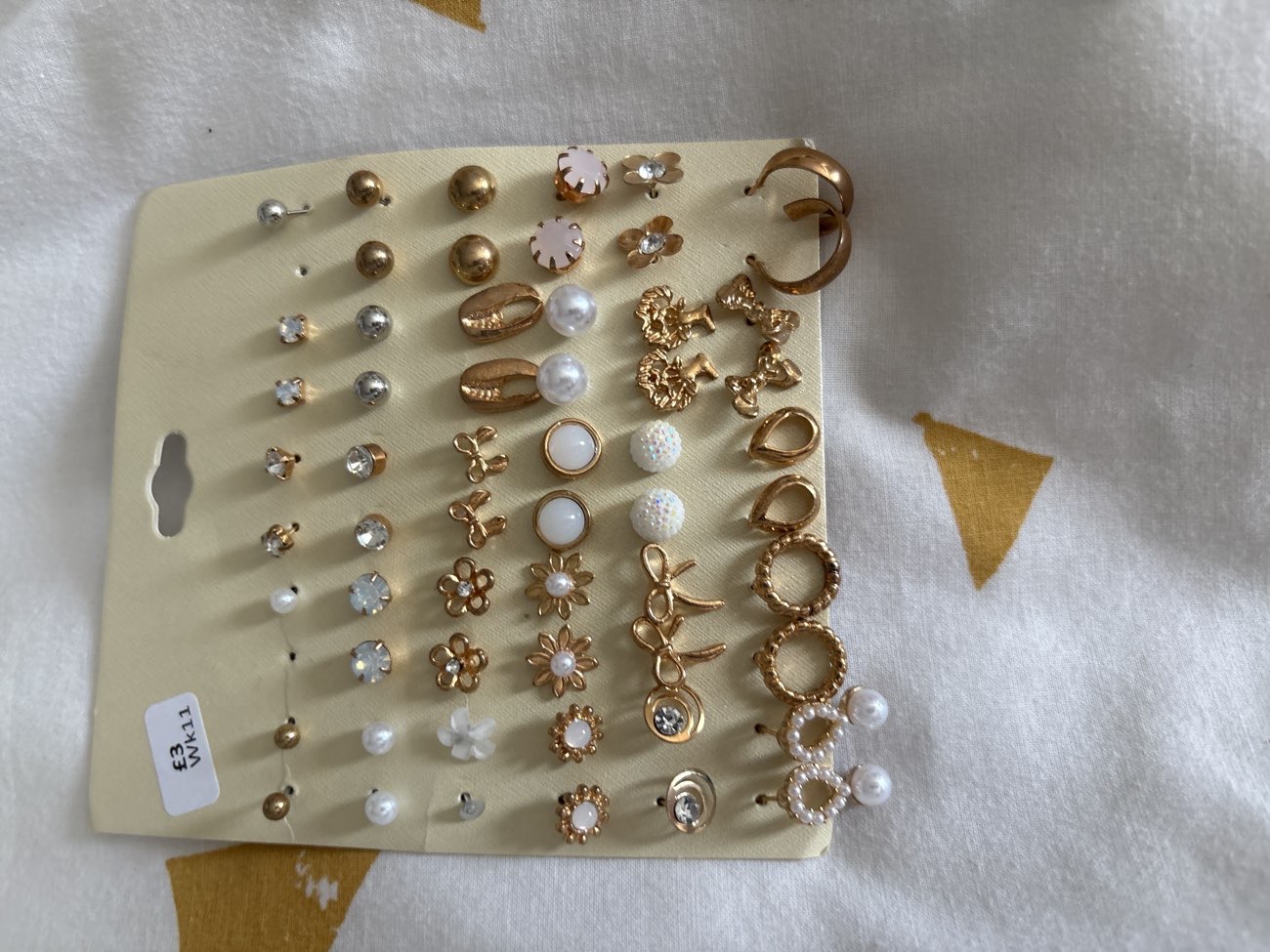 Pack of earrings product bought at Farplace Animal Rescue Shop for £3.00