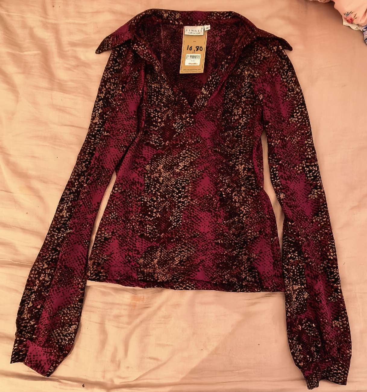 2000s Violet & Gold Glitter Top bought at Pop Boutique for £10.80