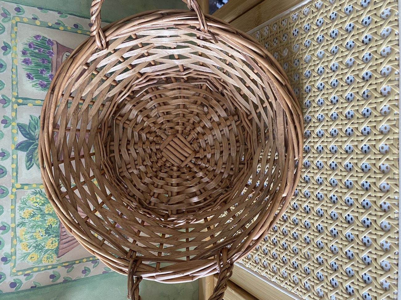 Wooden Wicker Style Basket With Handles 🍎 product bought at Barnardo's for £1.00